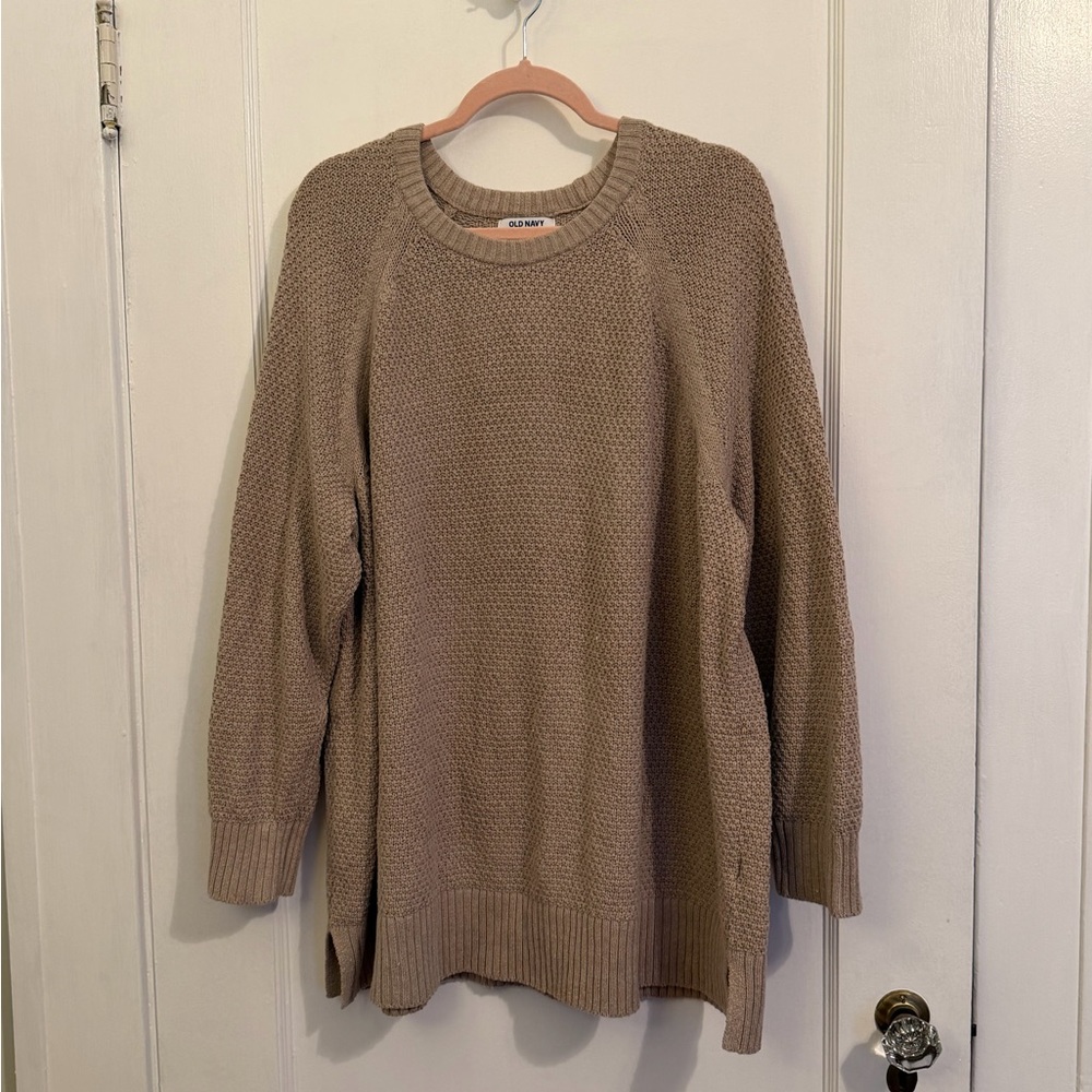 Old Navy Women's Tan Crew Neck Sweater